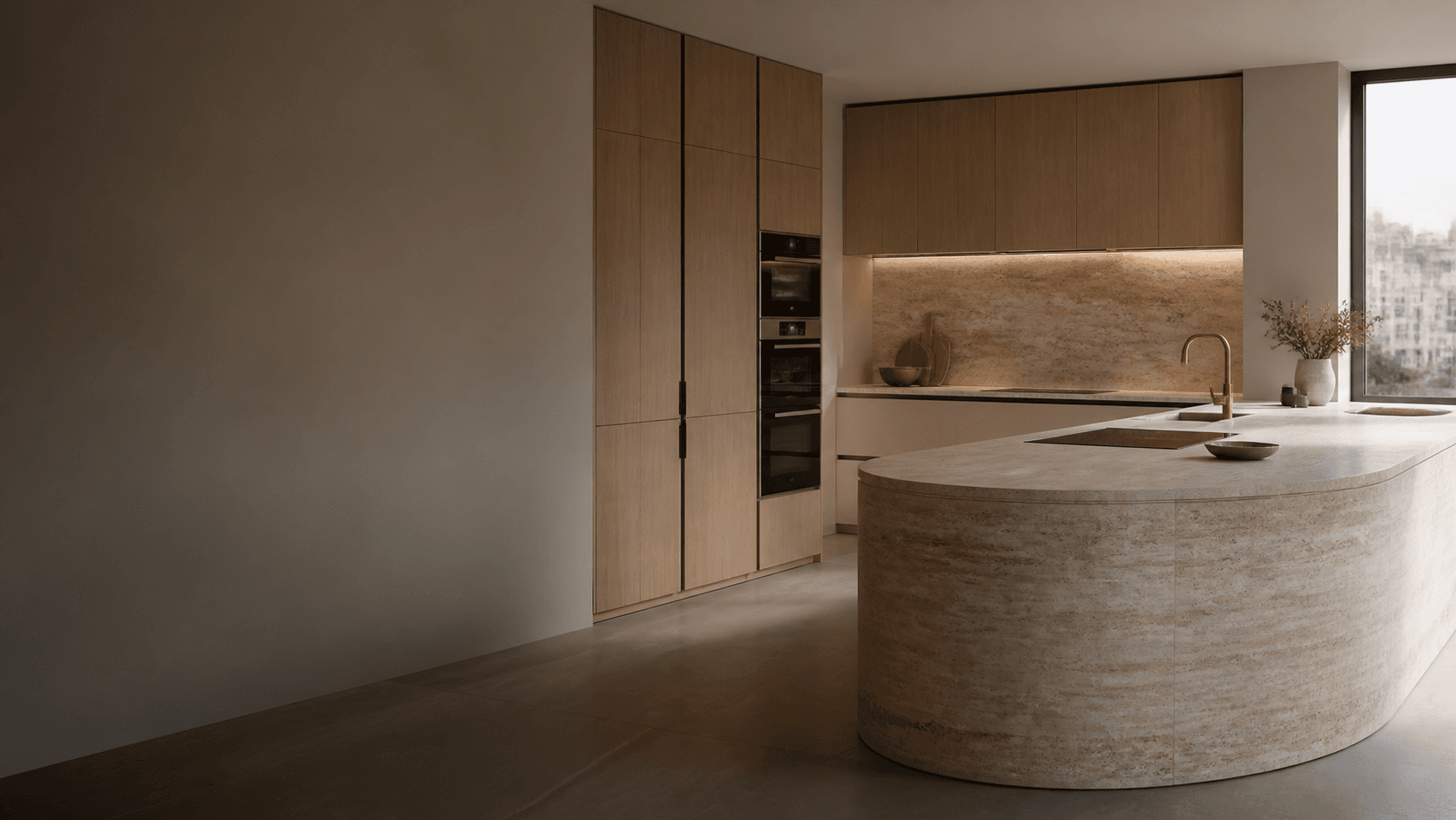 Кухня Casavelli с травертиновым островом